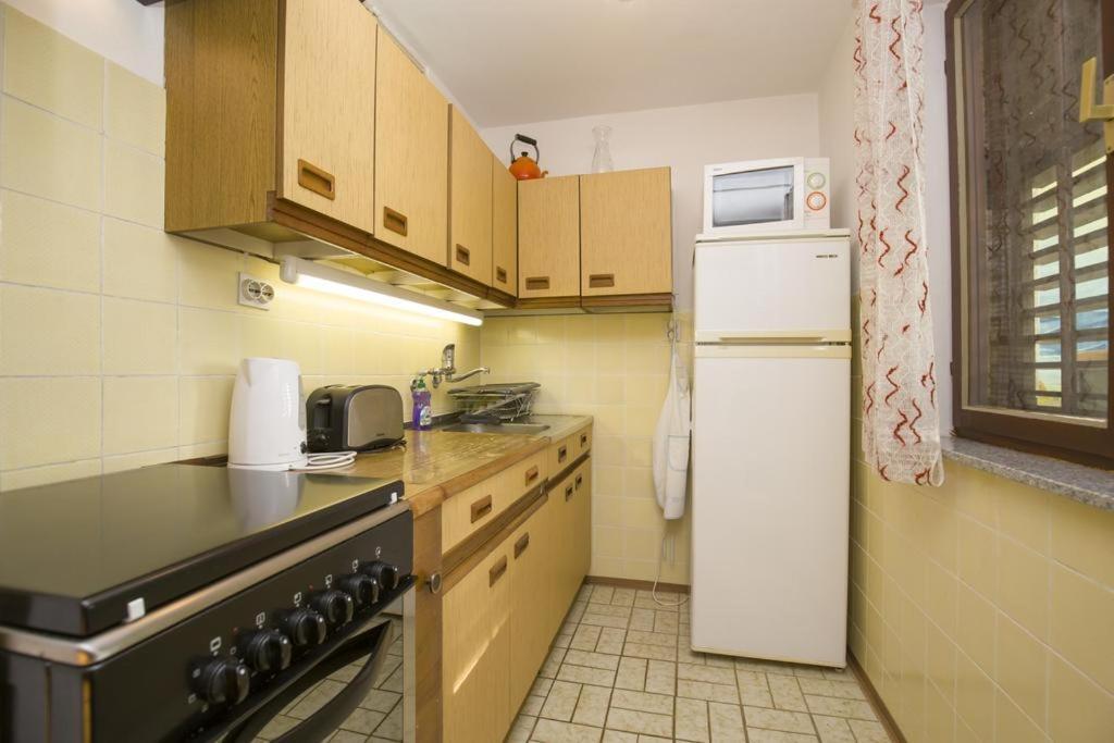 Apartman Laurus Malinska Eksteriør billede